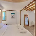 8bd Sunset Estate W Private Infinity Pool By Live&travel * Fanari