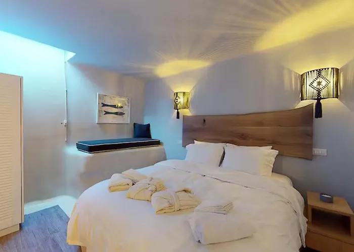 8bd Sunset Estate W Private Infinity Pool By Live&travel * Fanári